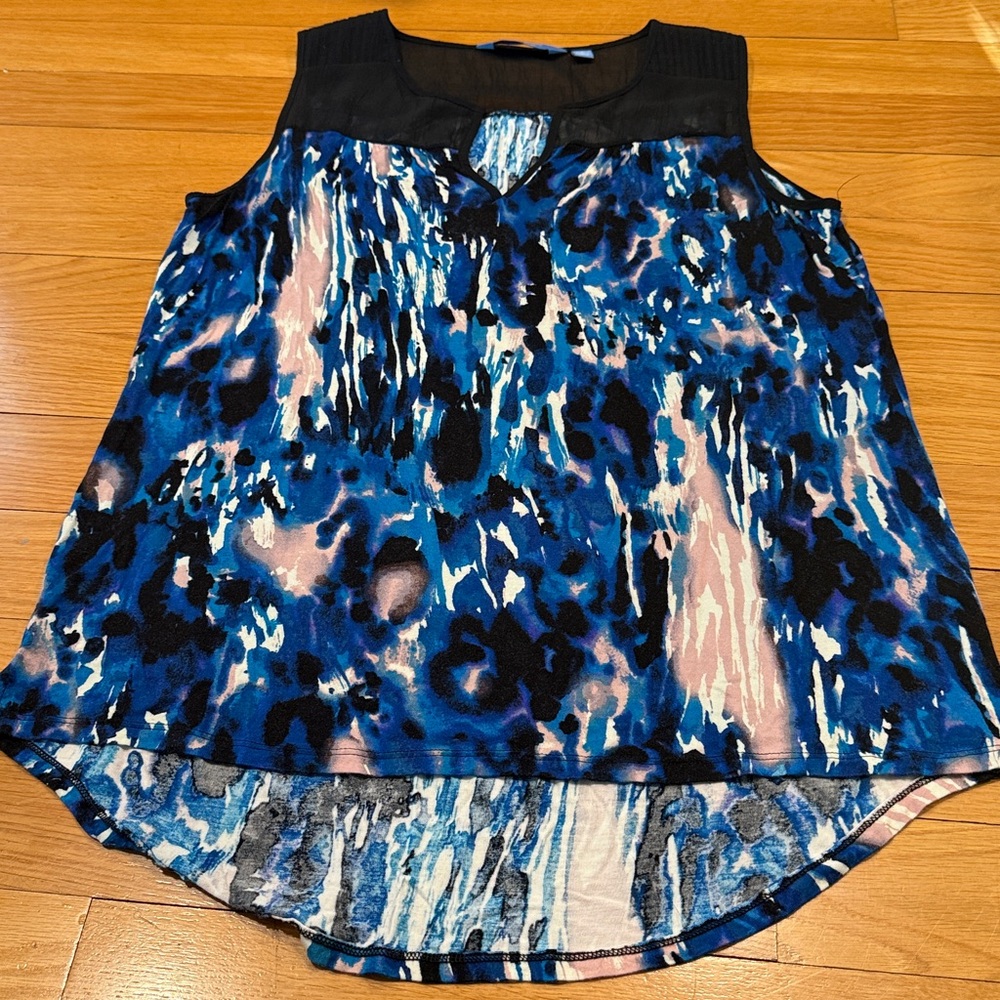 Simply Vera tank top size large .